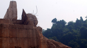 Vỡ đập thuỷ điện: Chất lượng công trình có vấn đề