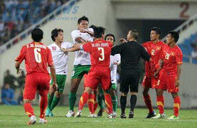 Bản tin AFF Cup: Indonesia quá cay cú