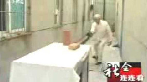 Cụ ông 84 tuổi dùng nội công điều khiển... đồ vật