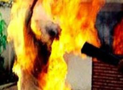 Tử hình kẻ đốt người tình vì bị doạ mách vợ