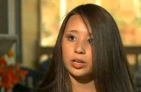 Giáo viên đốt nến trong lớp, nữ sinh gặp nguy