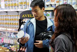 'Giá sữa cao cấp tại Việt Nam rẻ nhất khu vực'