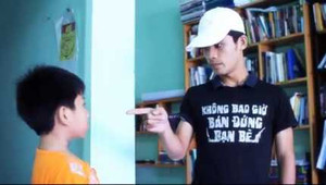 Thầy đẹp trai dạy cách thoát hiểm khi ở nhà một mình