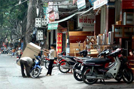 Đường 'không vỉa hè' xuyên Thủ đô: Chuyên gia khiếp sợ