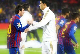 Siêu tiền đạo nào khiến cả Messi lẫn Ronaldo ngã mũ