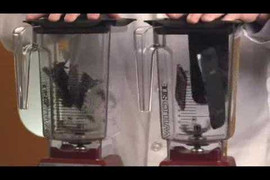 Tống iPhone 5, Galaxy S3 vào máy xay, dế nào sống sót?