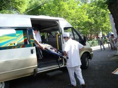 Trèo tường, học sinh ngã chết tại sân trường