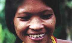 Tập tục làm đẹp kỳ quái của bộ tộc Mentawai