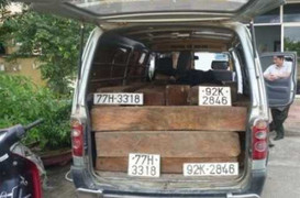 Kiểm lâm nổ súng trấn áp lâm tặc hung hãn