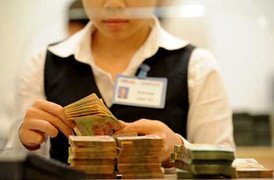 Rao nửa tỷ đồng một suất vào làm tại ngân hàng