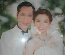 Cưới vợ bằng vàng giả: 'Chú rể' là cô gái?