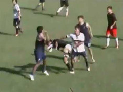 36 cầu thủ lĩnh thẻ đỏ liên tiếp