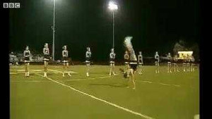 Kỷ lục lộn ngược 35 vòng liên tiếp