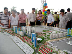 Bộ trưởng bày cách 'cứu' thị trường bất động sản