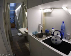 Cận cảnh ngôi nhà mỏng nhất thế giới