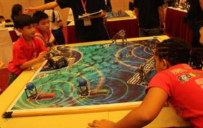 Gay cấn cuộc thi Robotics Quốc tế ở Mỹ Đình