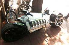 Xem 'bản copy giá rẻ' của siêu mô tô mạnh nhất thế giới