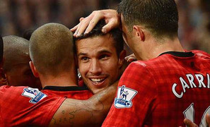 MU 24/7: Van Persie nâng tầm MU