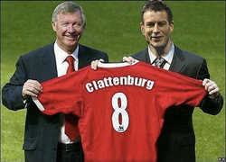 Facebook thế giới: Trọng tài sửa luật, đầu quân MU