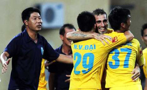 Hai đội bóng trẻ của bầu Hiển trước nguy cơ ‘chết yểu’