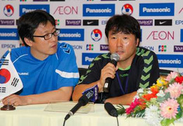 HLV Hàn Quốc ngạc nhiên về thể lực của cầu thủ VN