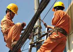 EVN kêu khó, cuối năm giá điện có tăng?