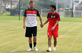 Chấn thương, Công Vinh, Minh Đức tập gì sáng nay?