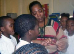 Sa thải cô giáo xúc phạm học sinh trên facebook