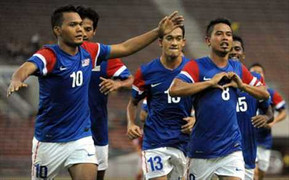 Malaysia mang toàn hảo thủ sang Việt Nam