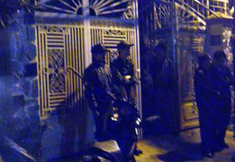 Cán bộ ban phòng chống tham nhũng tự tử