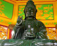 Bức tượng quan âm lớn nhất Việt Nam từ ngọc Bắc cực