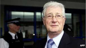 Triệu phú người Anh bán bí mật tên lửa cho Iran