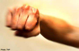 Vợ bạo hành chồng suốt 30 năm