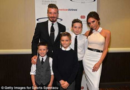Beckham theo vợ bỏ bóng đá