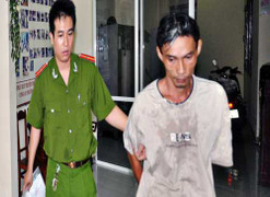 Bắt gã chồng tưới xăng đốt vợ