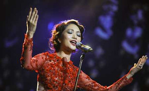 Bài hát yêu thích: Ca sĩ bán cổ điển thành hiện tượng