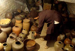 Bất ngờ hang động chứa vô số cổ vật ở Hải Dương