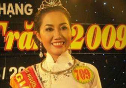 Gia hạn điều tra vụ các chân dài bán dâm