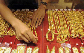 Dùng vàng giả thế chấp vay tiền