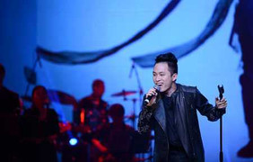 Tùng Dương bất ngờ ‘đánh bại’ Hiền Thục