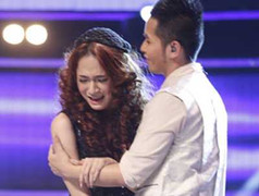 Hương Giang chuyển giới khóc chia tay người yêu tin đồn