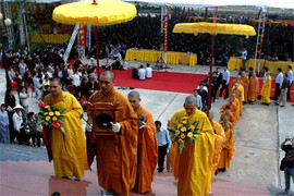 Đại lễ cầu siêu nạn nhân tử nạn vì tai nạn giao thông