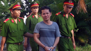 Trốn truy nã, trở thành đại gia