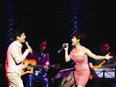 Showbiz Việt: 'Kẻ tội đồ' mang tên công chúng?