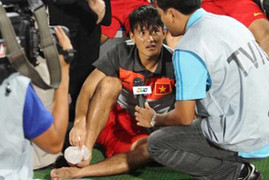 Tuyển VN trước thềm AFF Cup: Khổ đủ đường