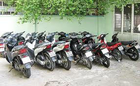 Cảnh sát đặc nhiệm trộm xe đồng nghiệp