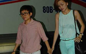 Thiều Bảo Trang khóc nức nở vì sợ lộ ảnh nhạy cảm