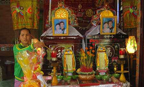 Đôi nam nữ chết dưới kênh: 'Đám cưới' chỉ toàn nước mắt