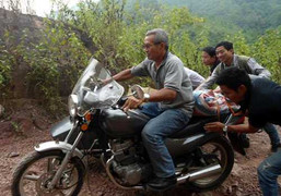 71 tuổi và 35 năm “cuốn theo chiều gió”