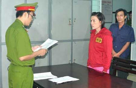 Màn kịch thừa kế 100 tỷ của nữ 'giám đốc mù chữ'